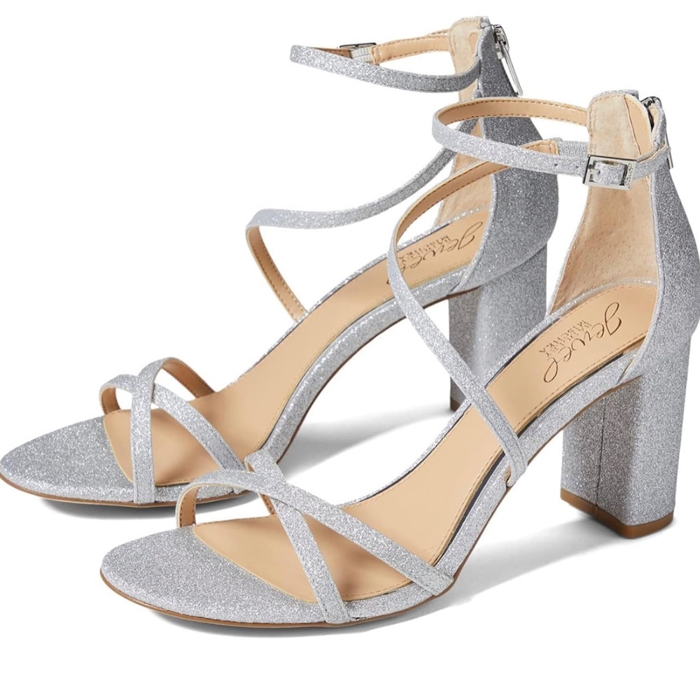 Jewel Badgley Mischka